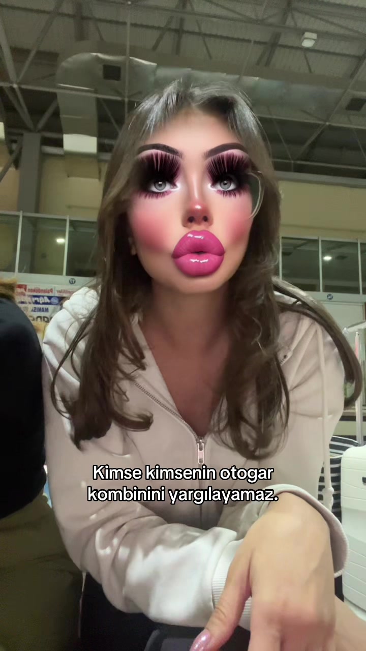 @Ayşenur