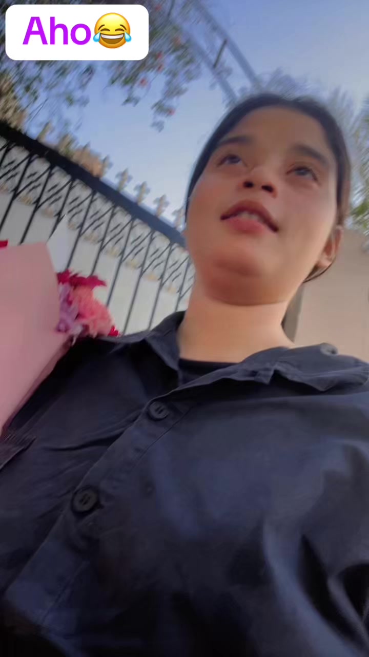 @(Nishubattra) world queen 👸