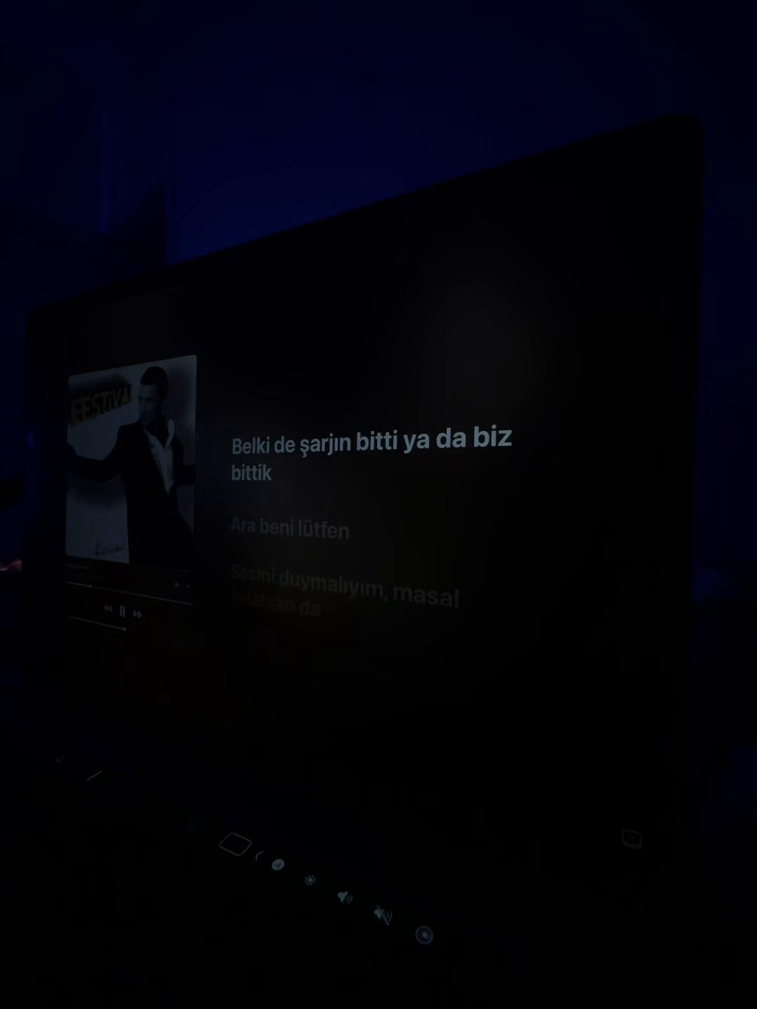@𝑩𝒆𝒏𝒏𝒖𝒓