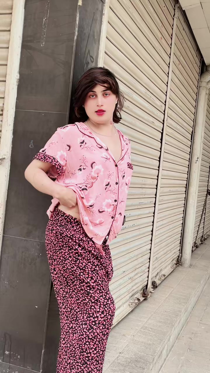 @Vickykarachi123