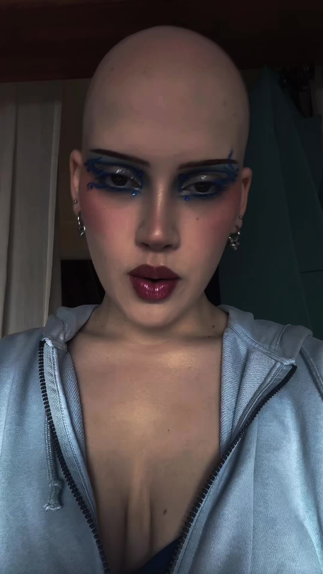 @emmouu.x._