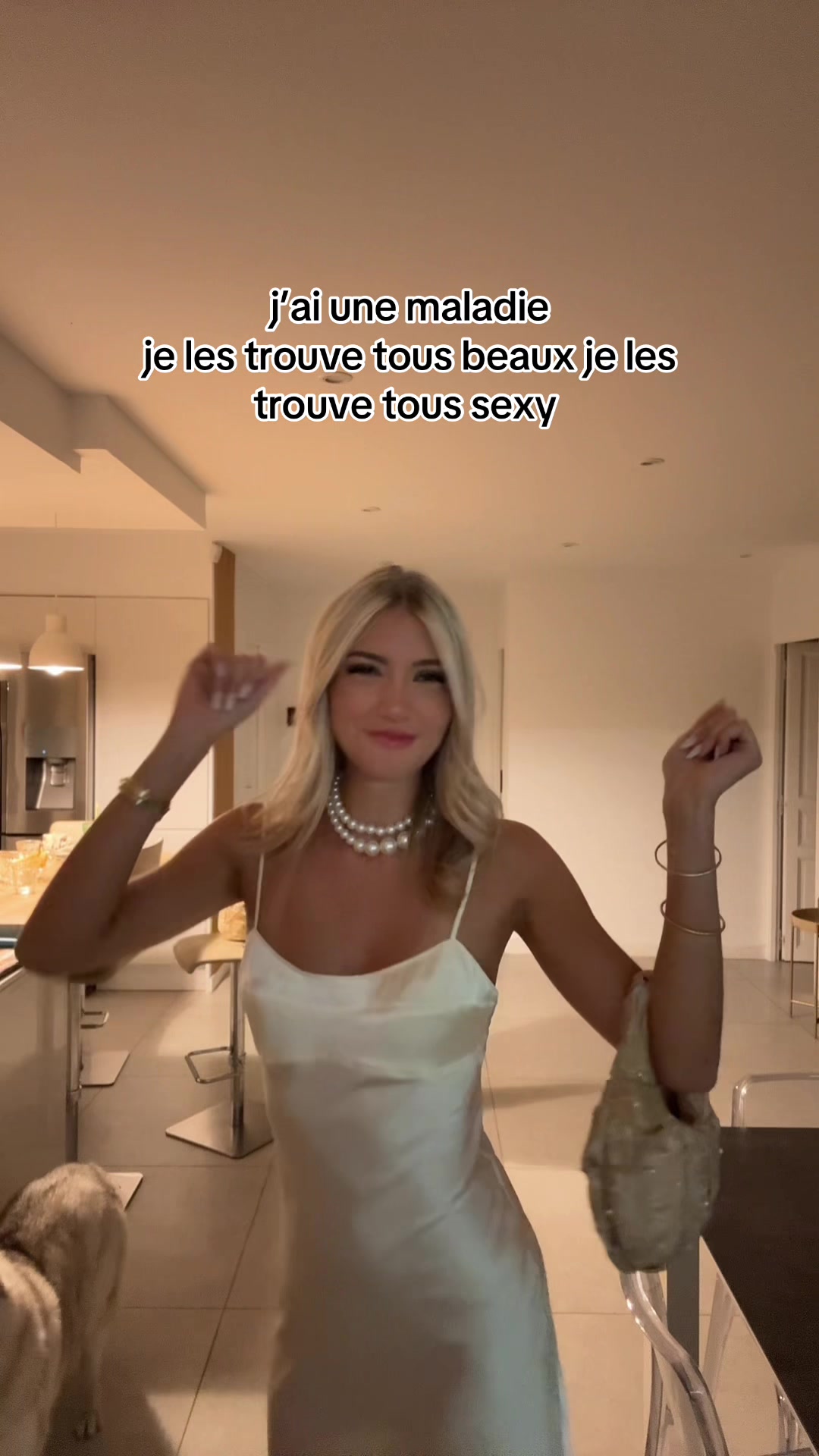 @L U C I E