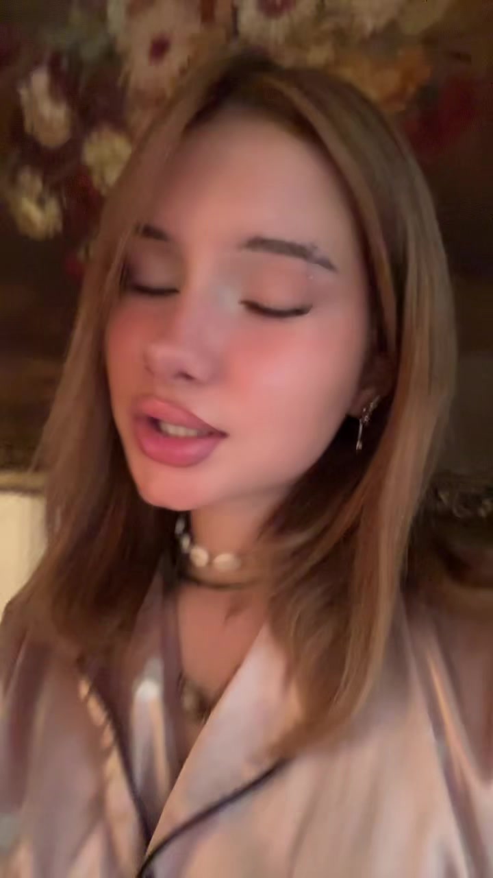 @🏃♀️➡️
