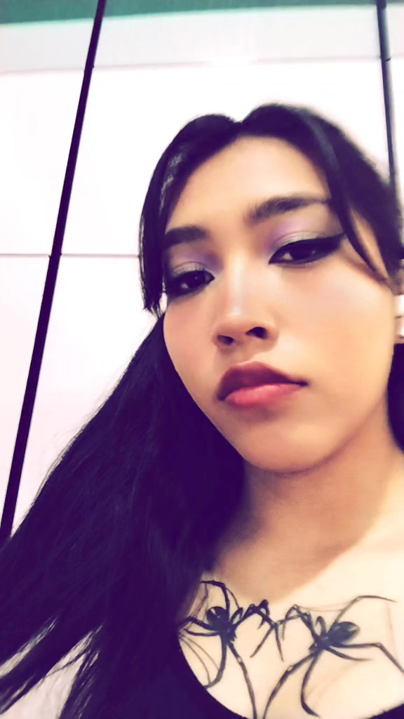@Alison Tena432