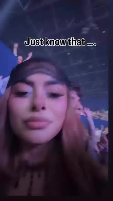 @Uriahloveeee