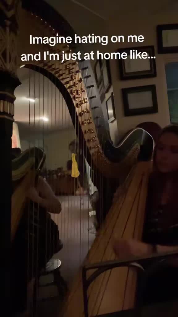 @Alexis 🖤