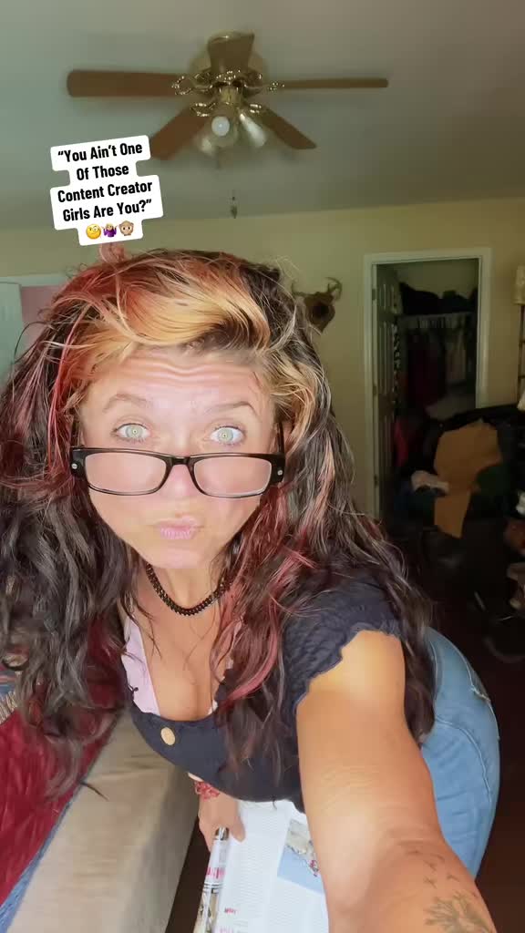 @RedneckBaddie