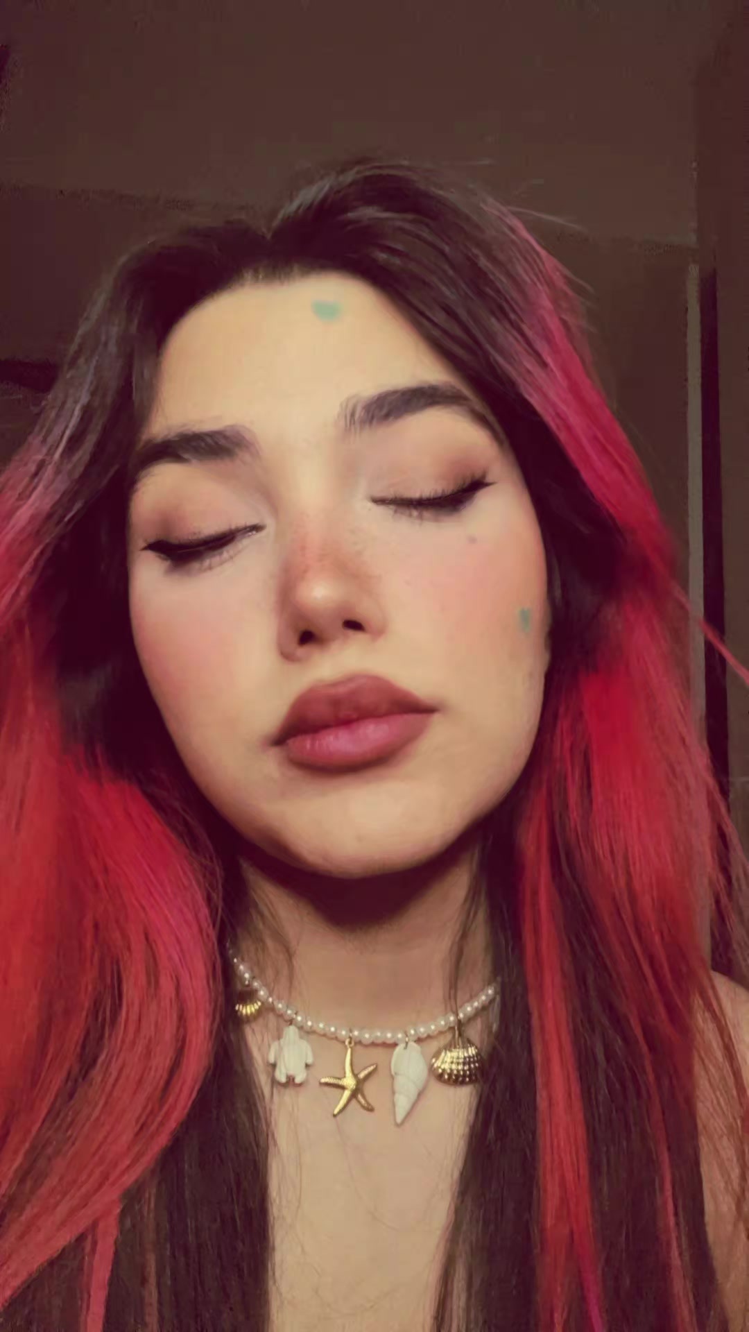 @Anaazin