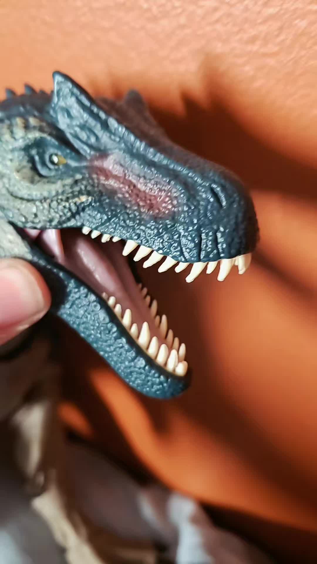 @Giganotosaurus