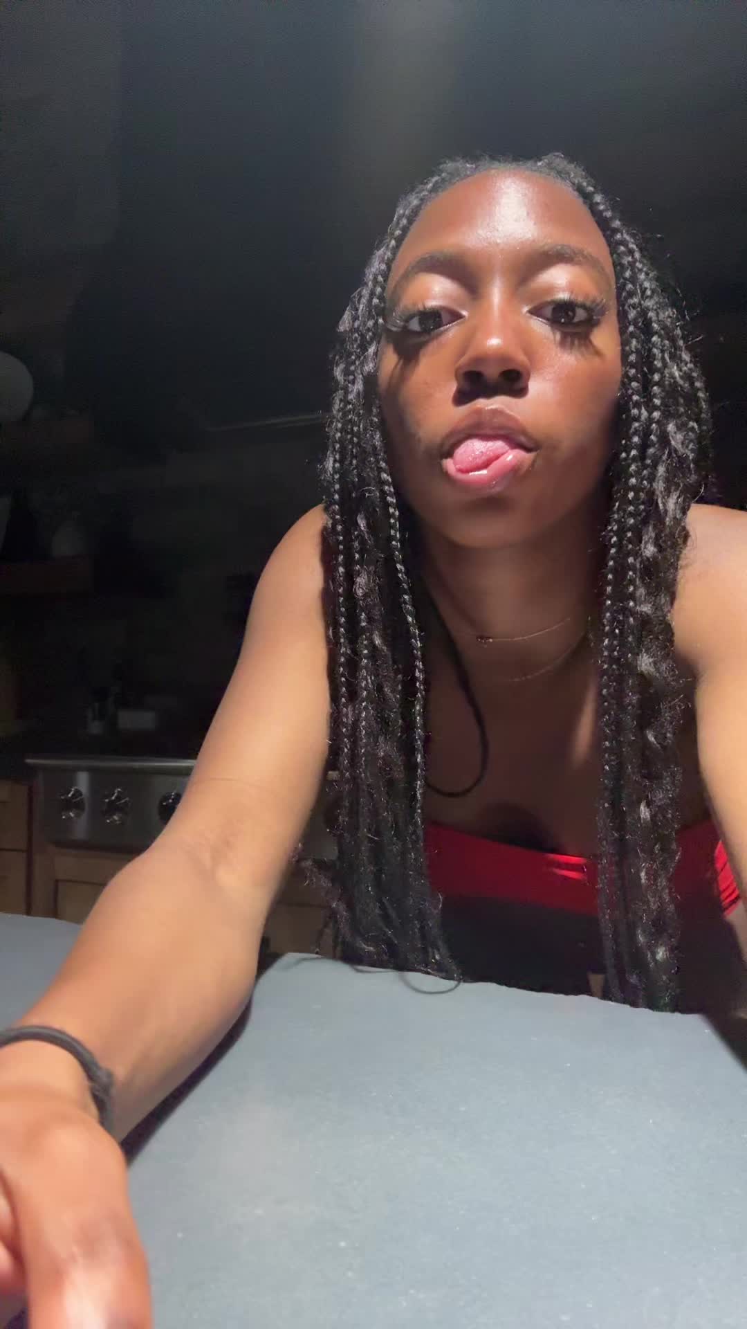 @itjustmightbenia