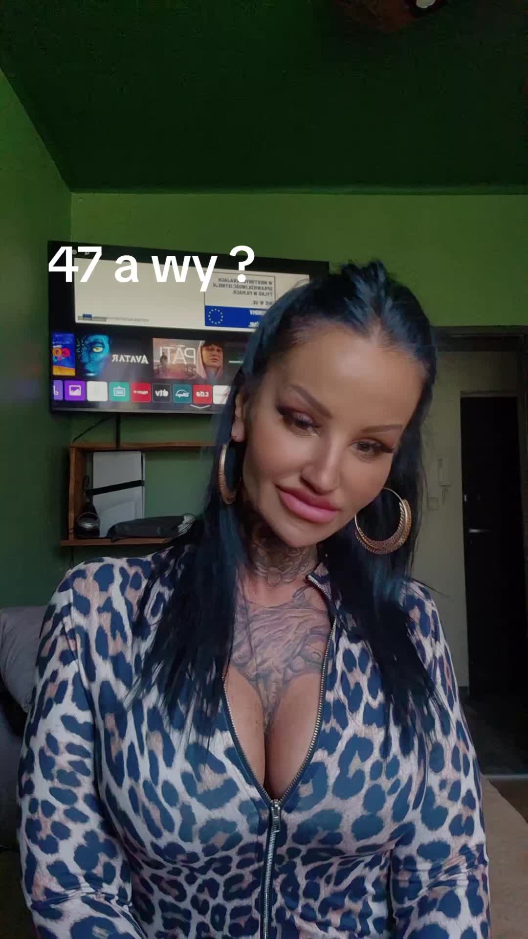 @lilith😈😈😈