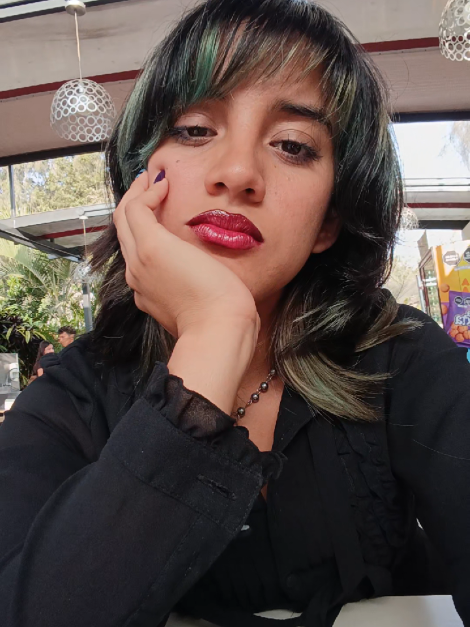 @:3