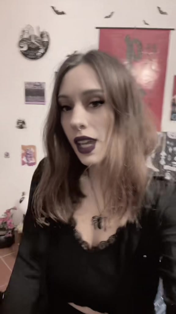 @🦇𝕷𝖚𝖓𝖆 𝖘𝖙𝖔𝖗𝖙𝖆 🌙