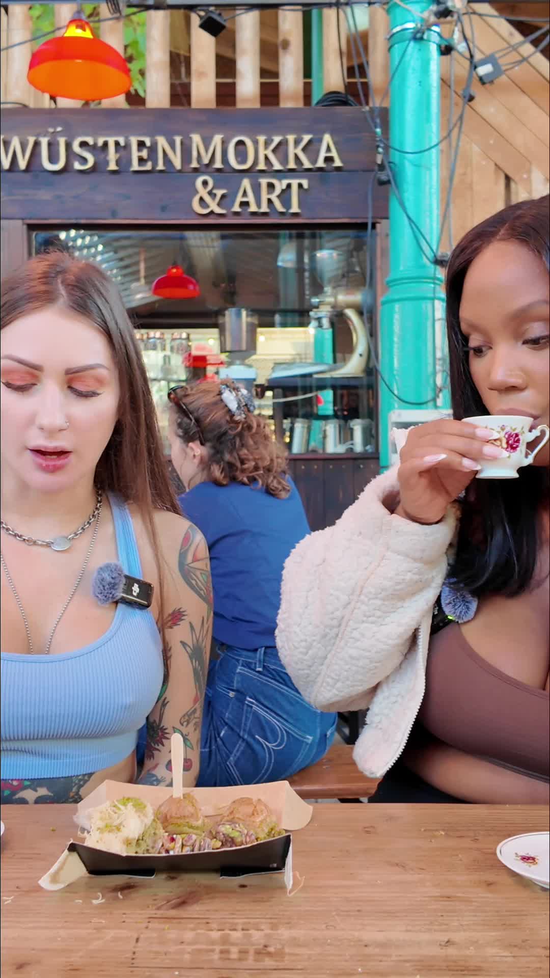 @August_Skye