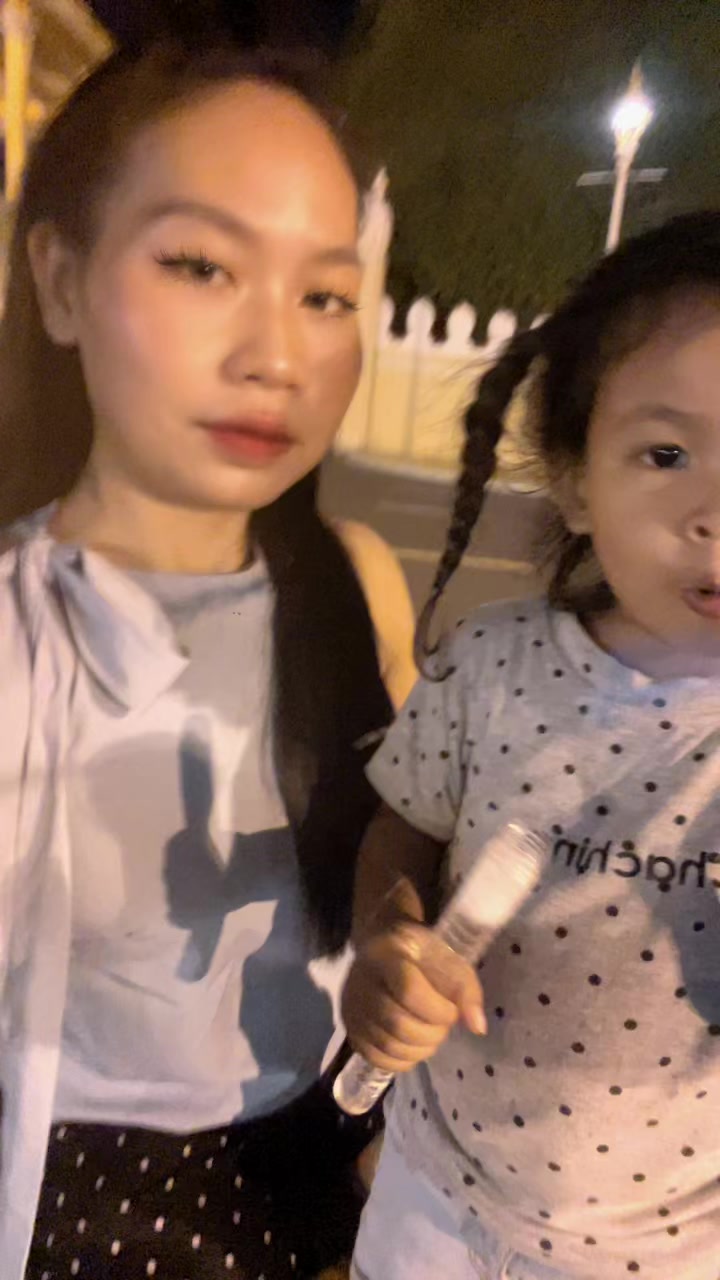 @Van