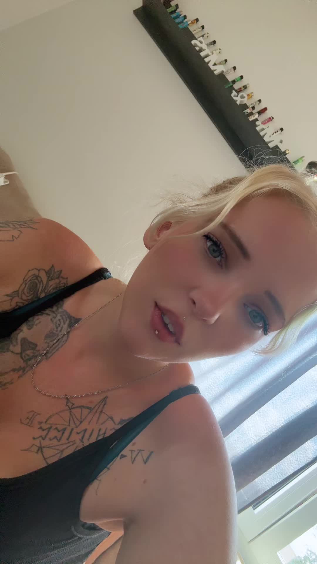 @︎꧁🖕☆♥️❀666_Queen❀♥️☆🖕꧂