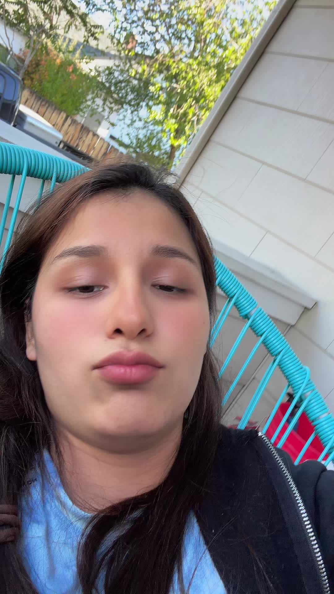 @Maria zuniga