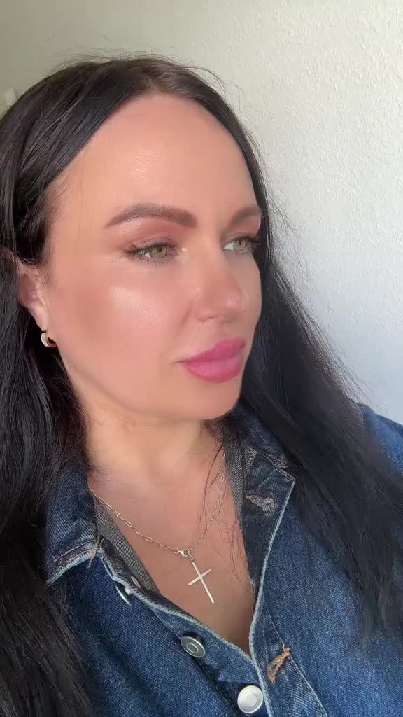 @onelia