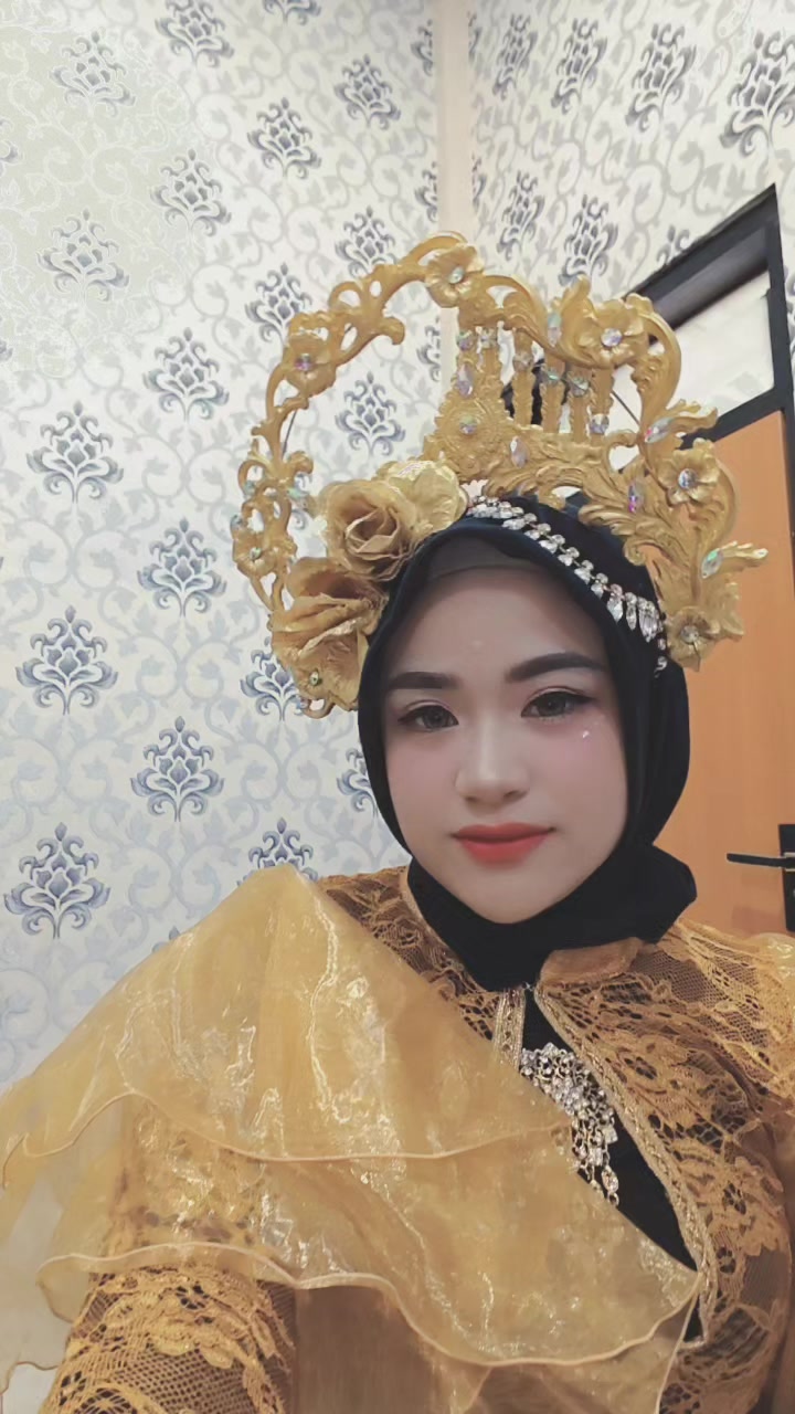 @myshofia17