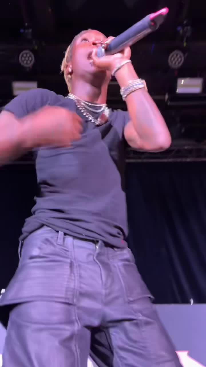 @🐍