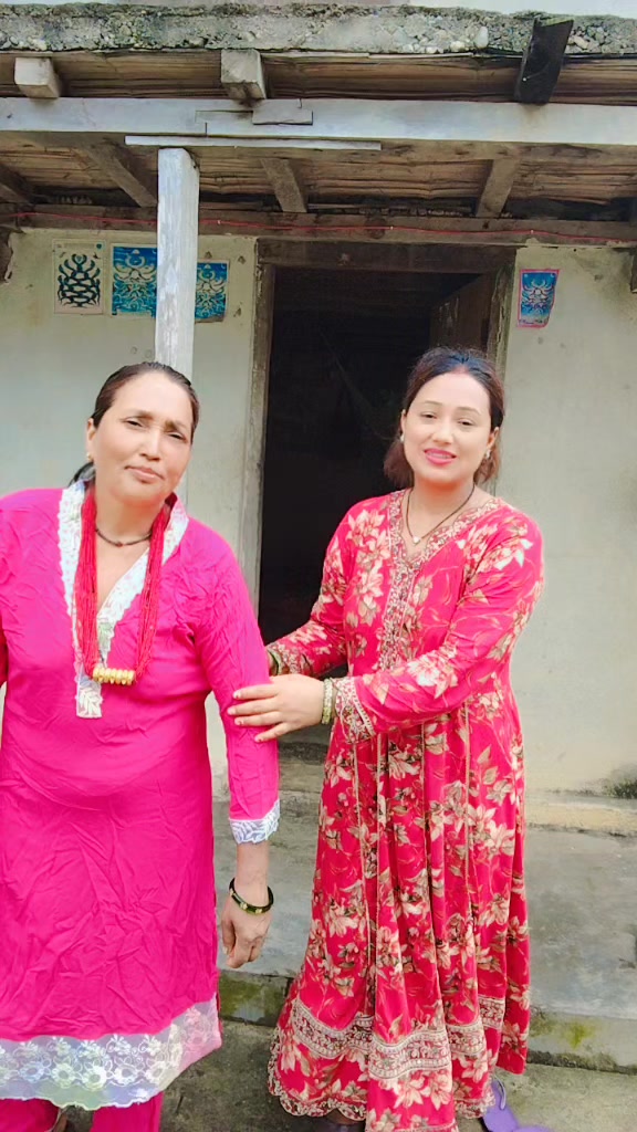 @🇳🇵☘️uma khatri🇳🇵☘️