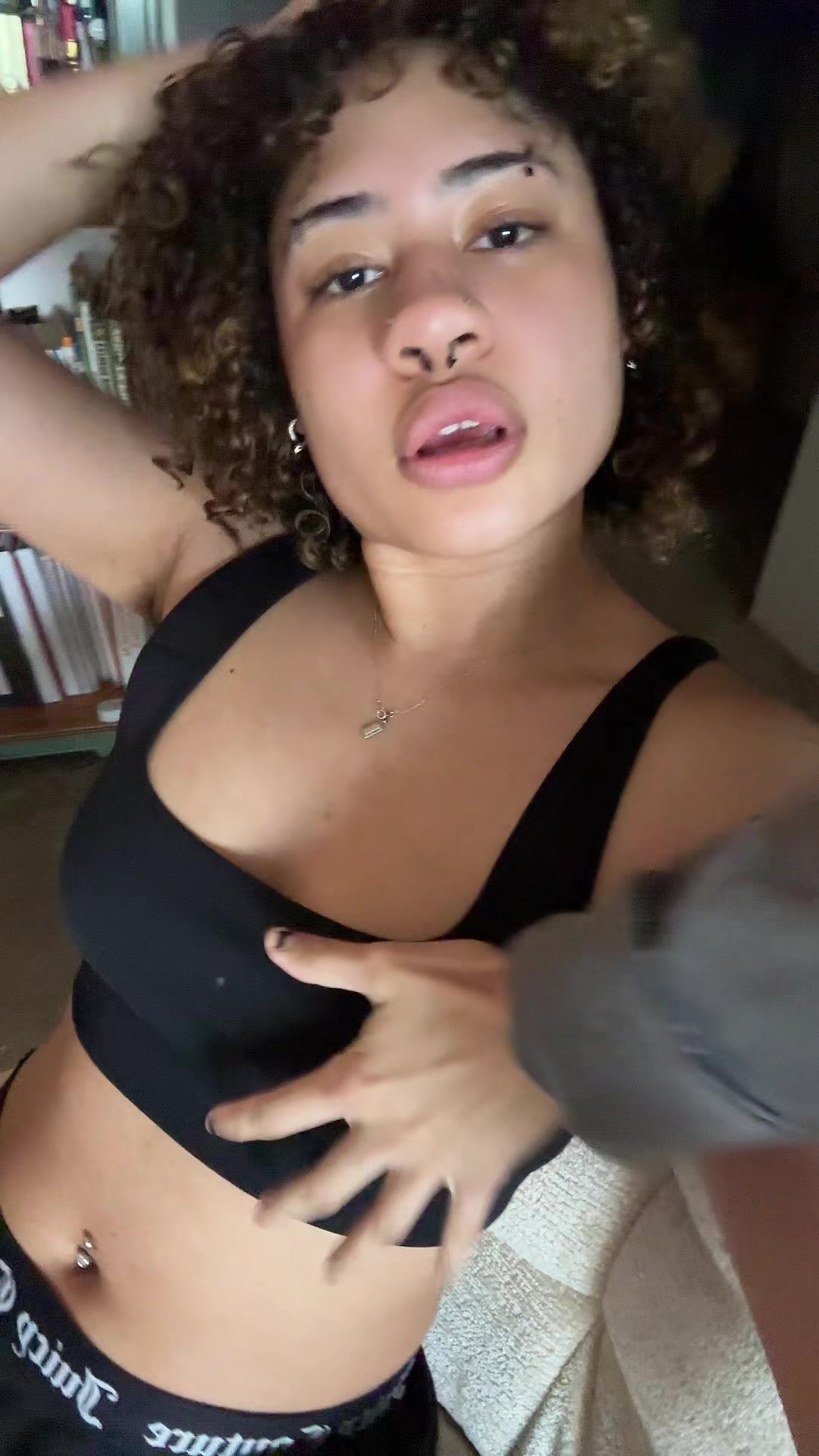@angie