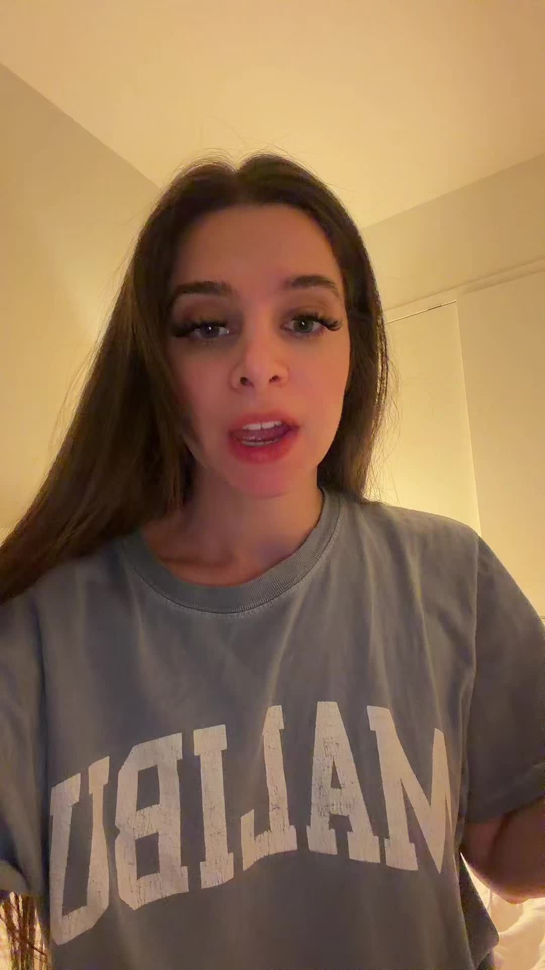@hothighpriestess 🧿🤍