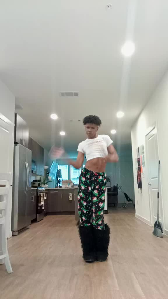 @👑FEMBOY🌚KING👑