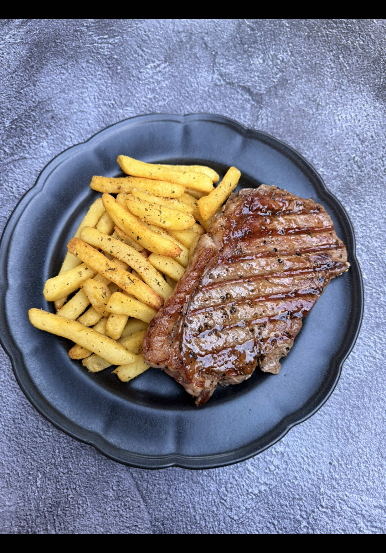 @Dine_with_Neli
