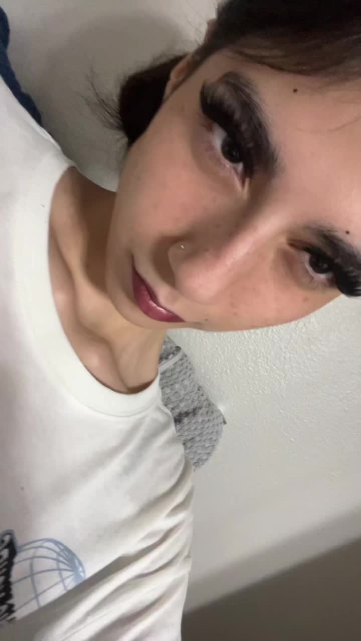 @*•*