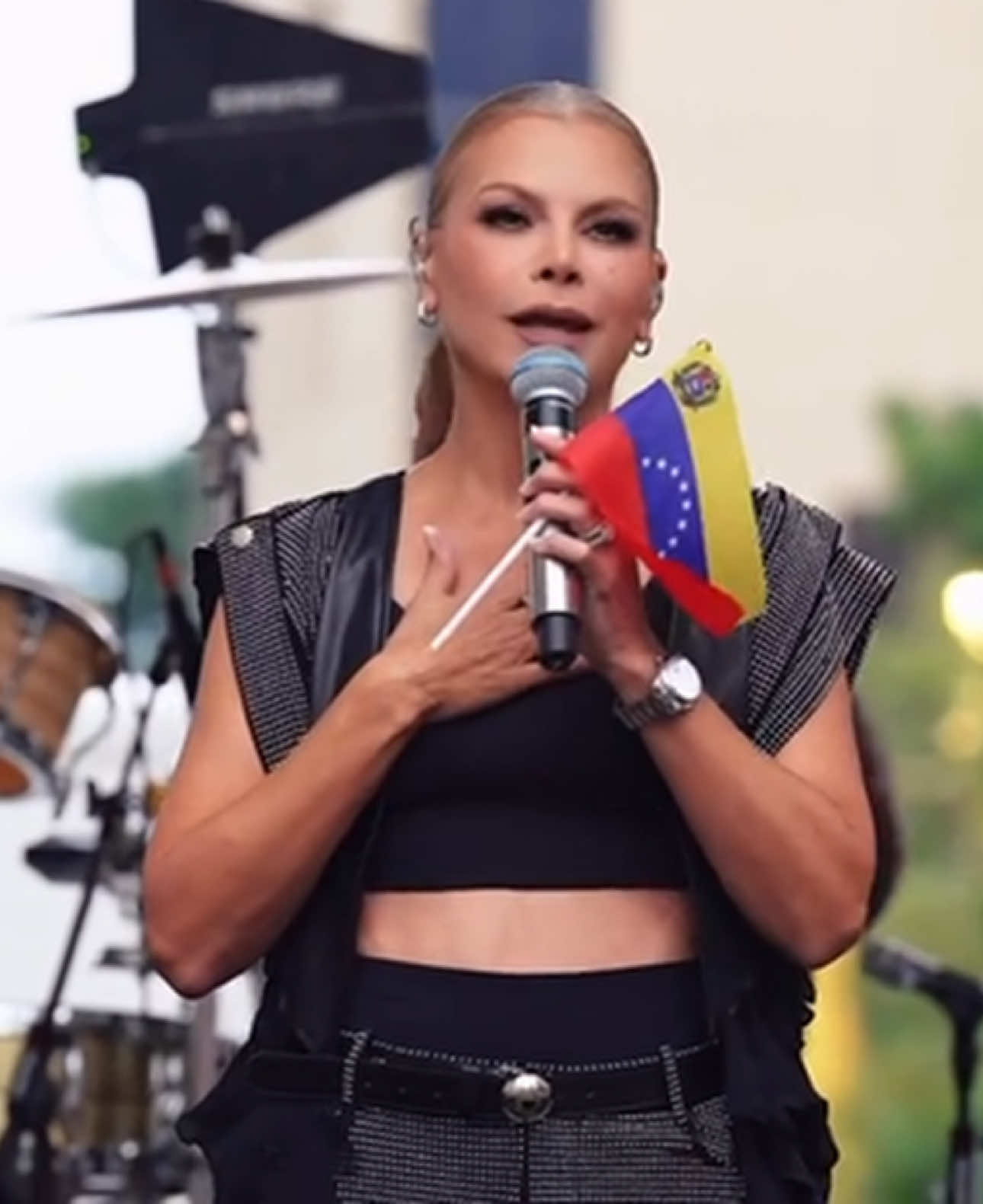 @Olga Ta&ntilde;&oacute;n