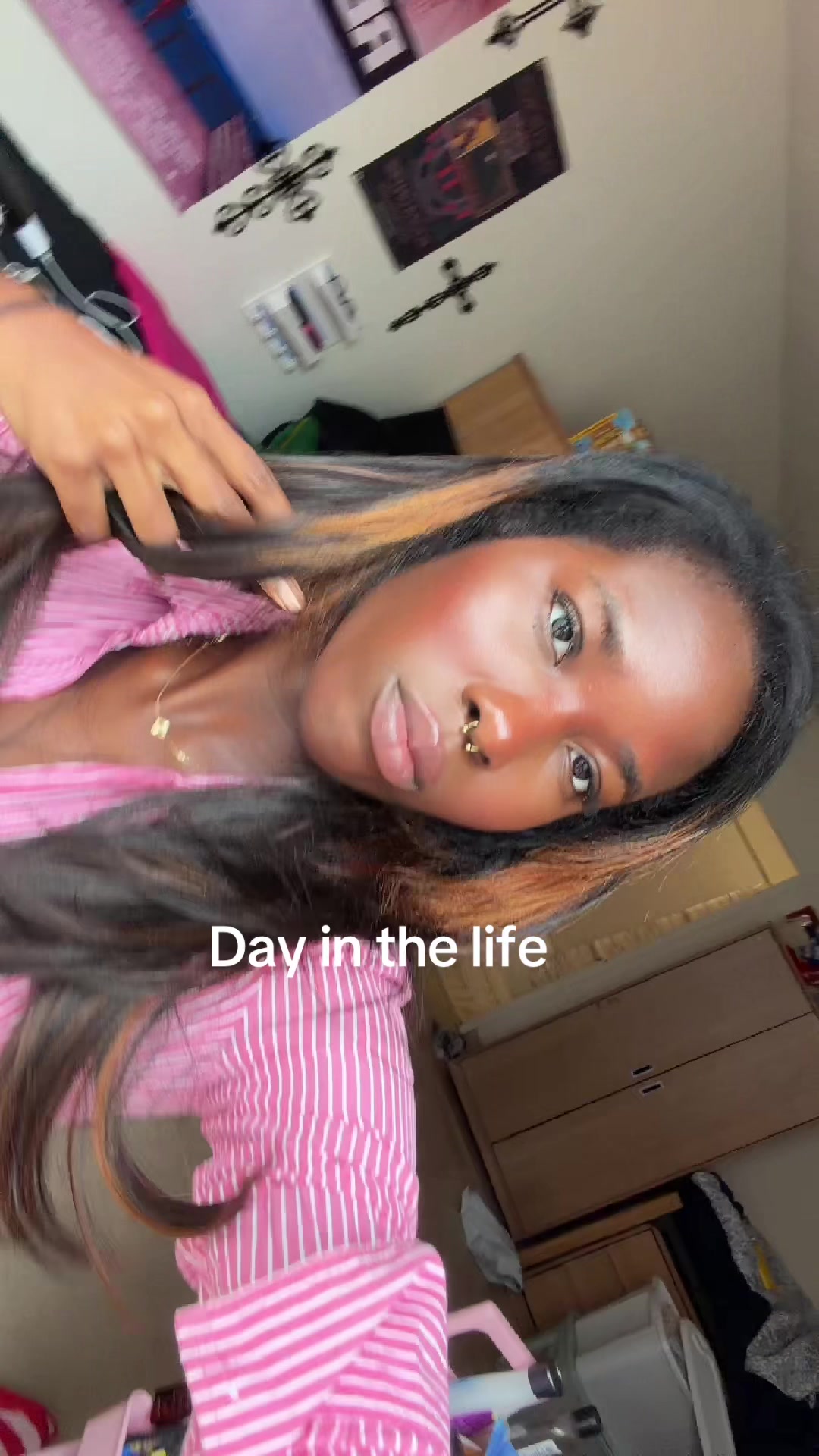 @unsimplydara