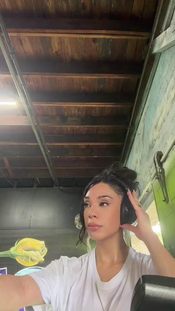 @Laura