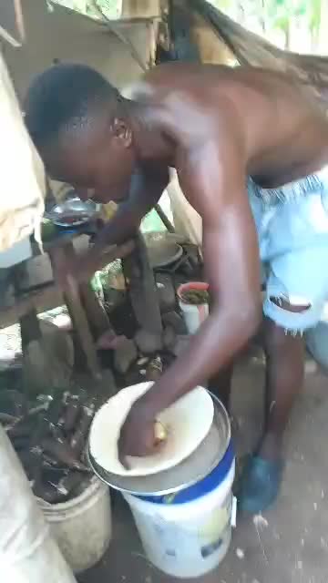 @Dènye lè 🤡