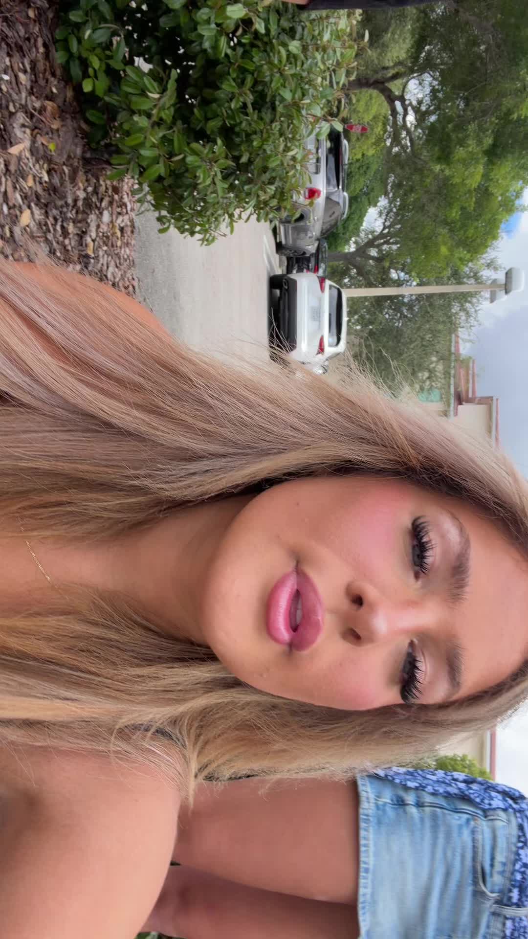 @👼