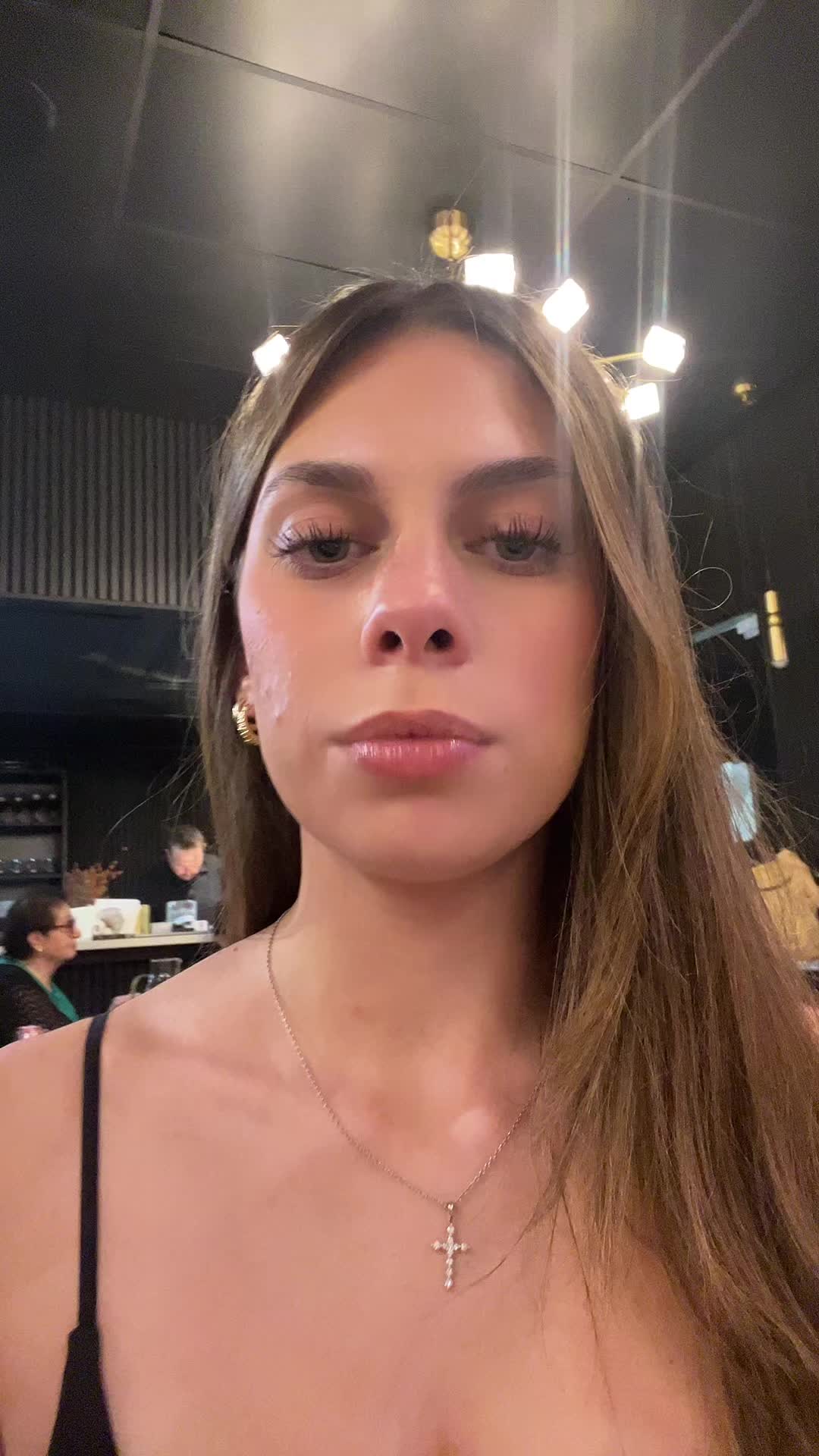 @👄