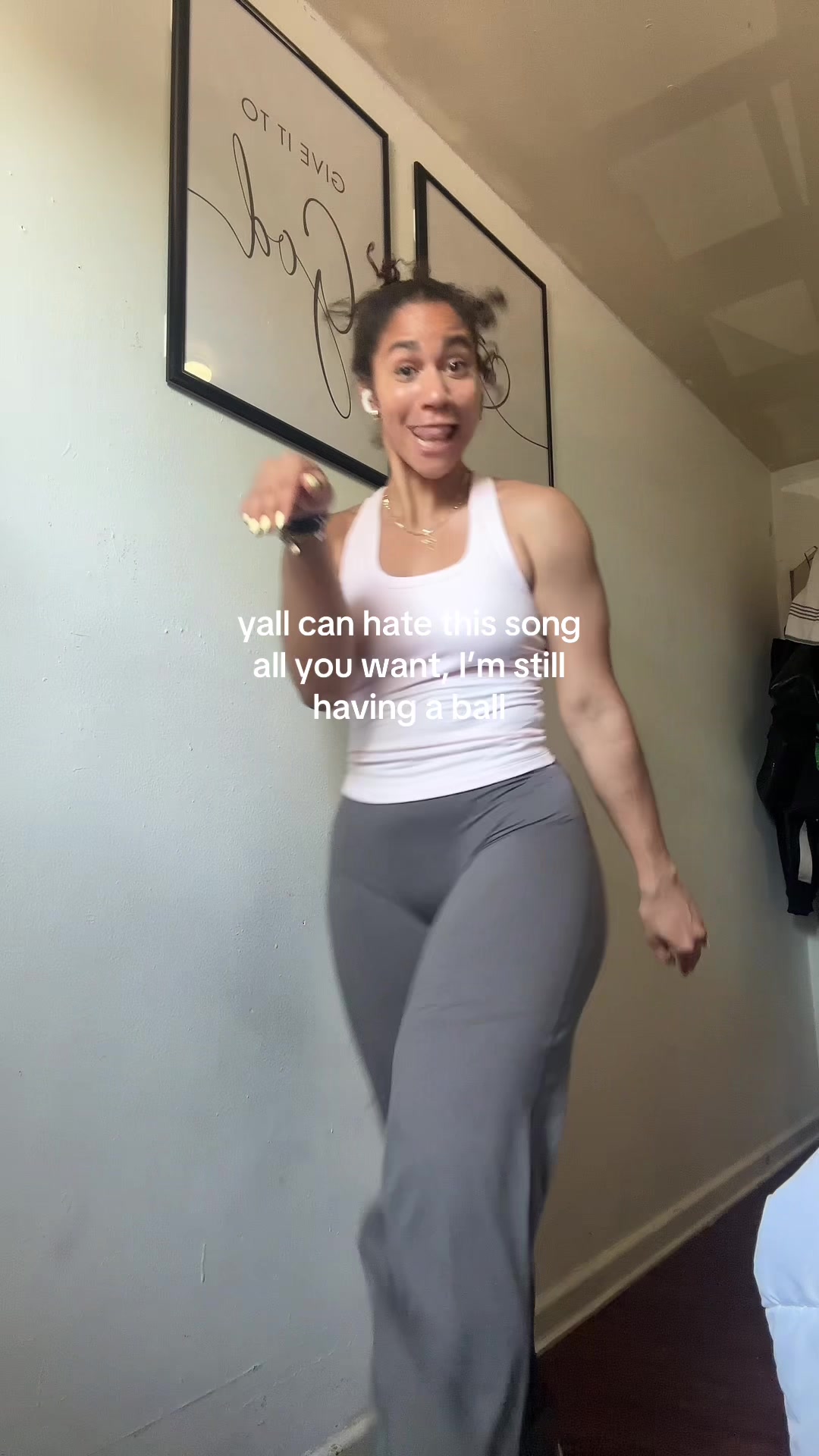 @YANIBEL