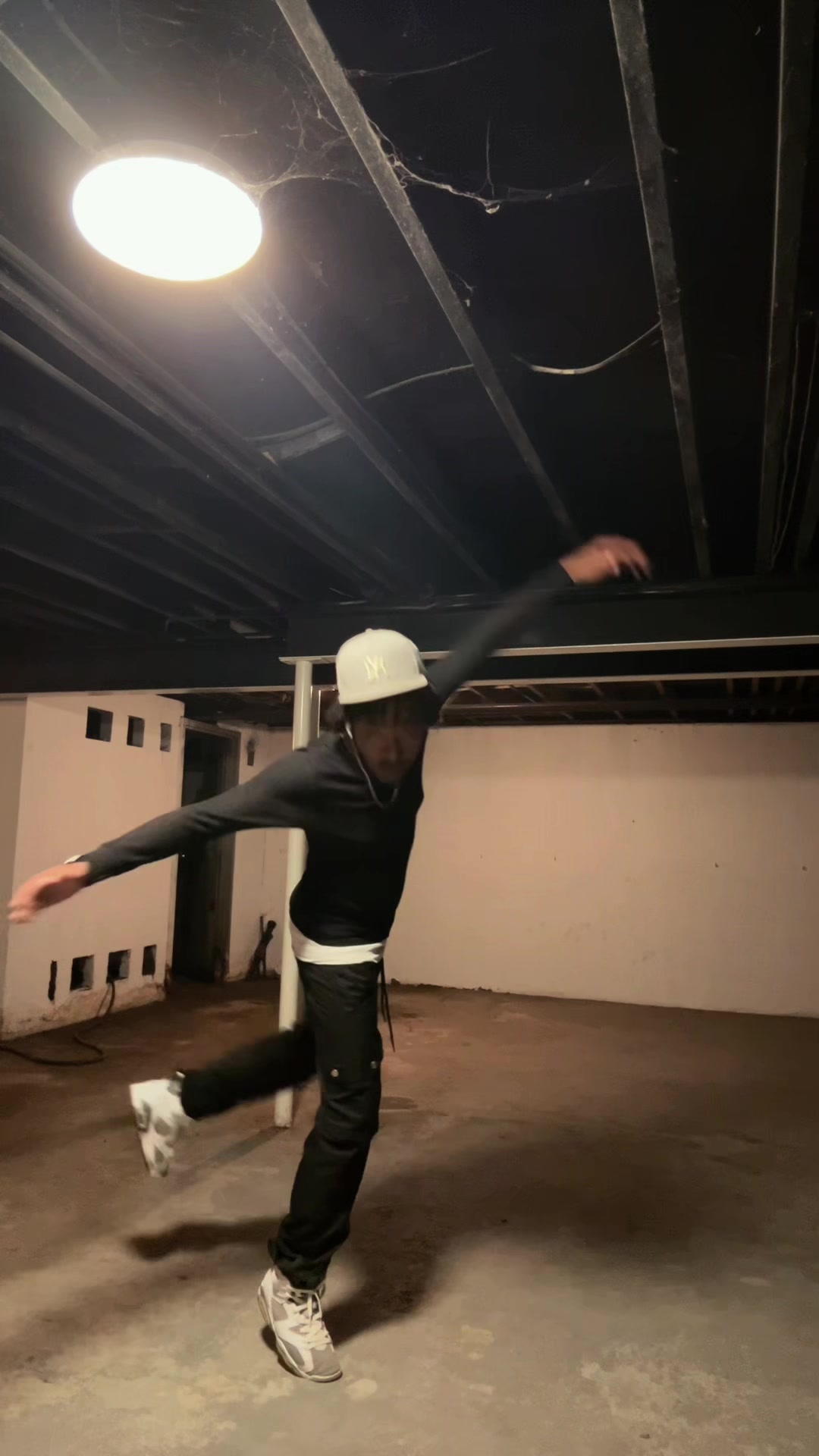 @Money Means Go🇹🇹🕷️