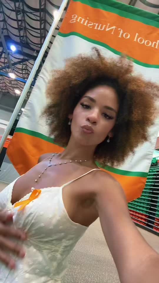 @carleiann