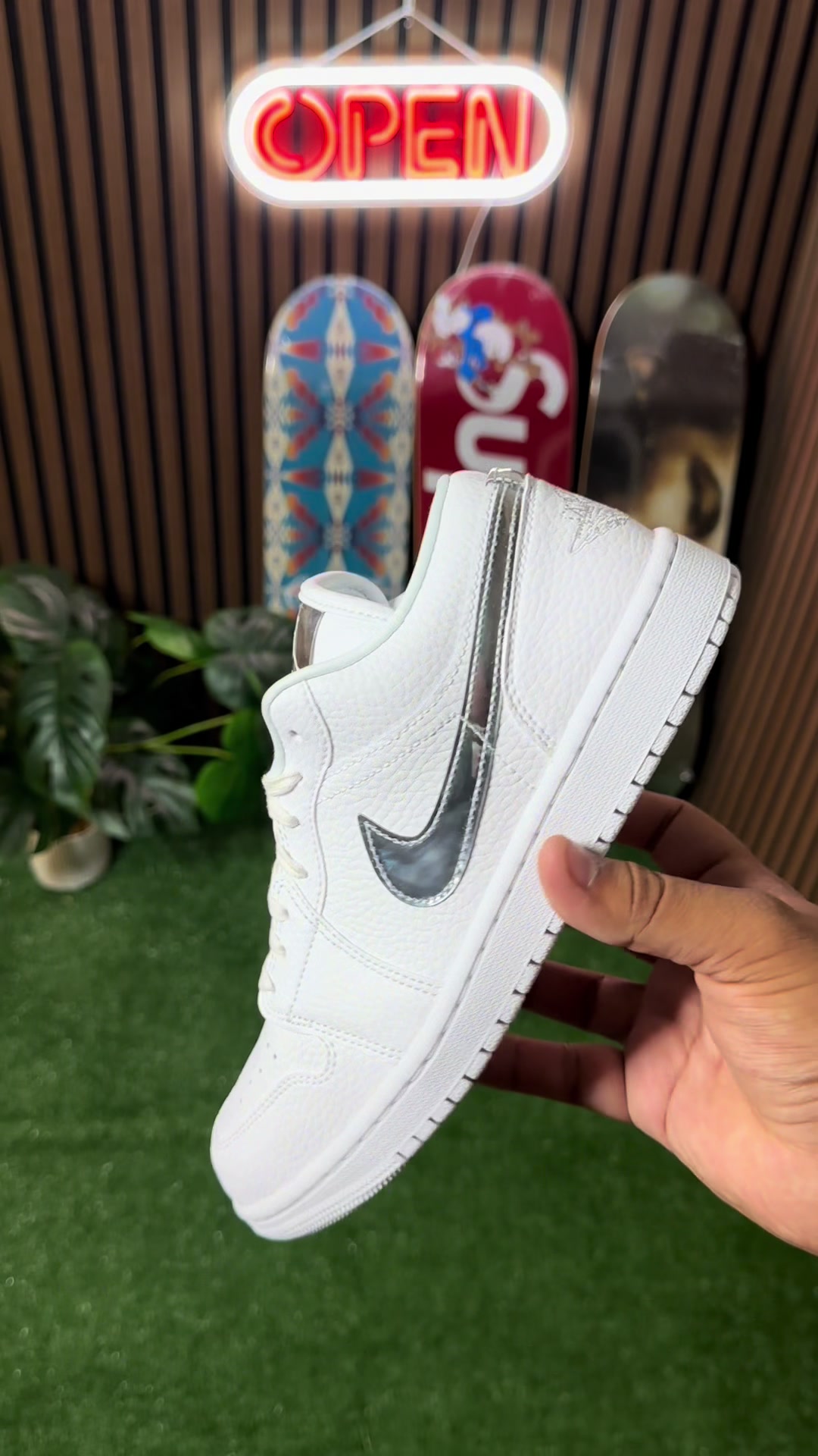 @Trending Sneakers