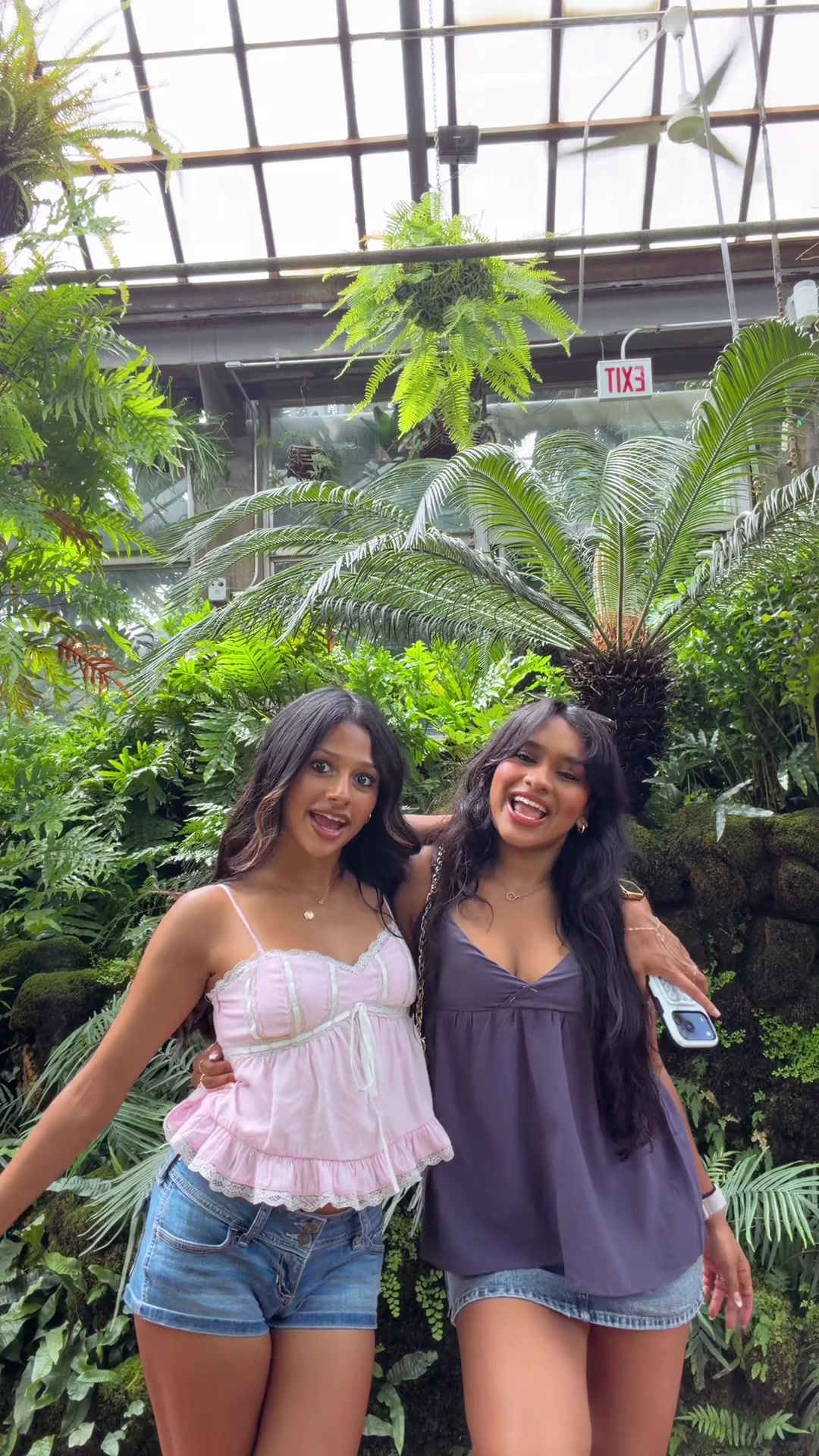 @rishika🎀