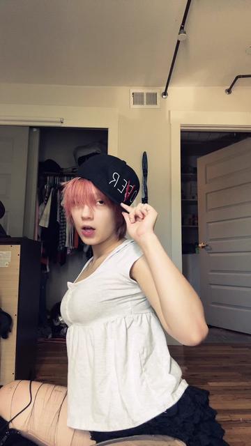 @ditzypuppy🐾🍰(18+)