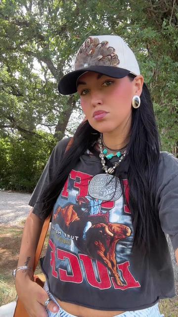 @houlihanhannah โ