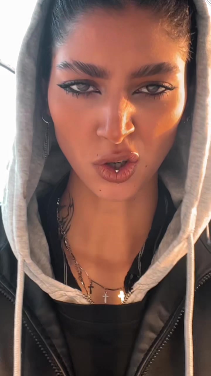 @Melina