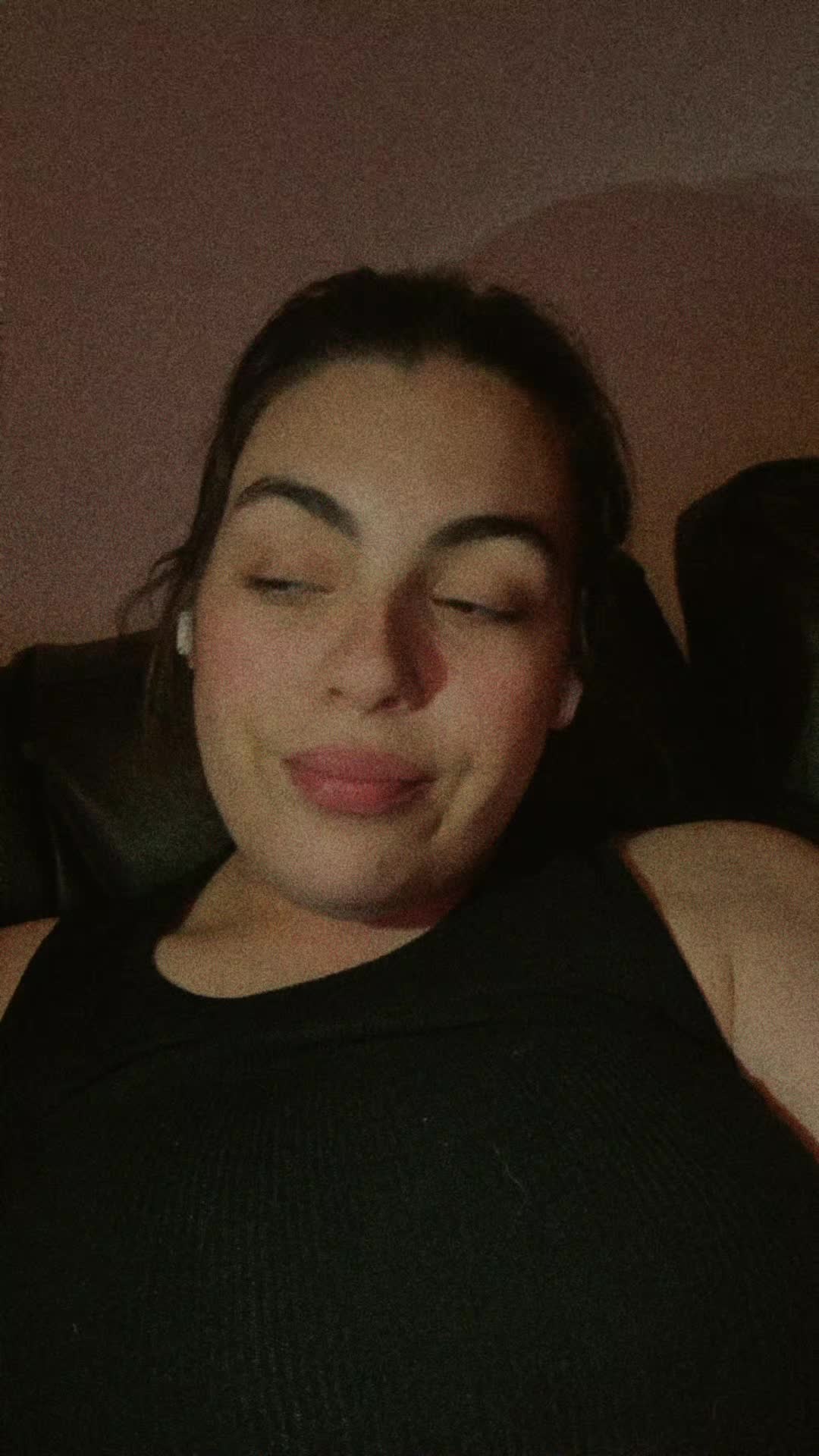 @Laraguerreiroo