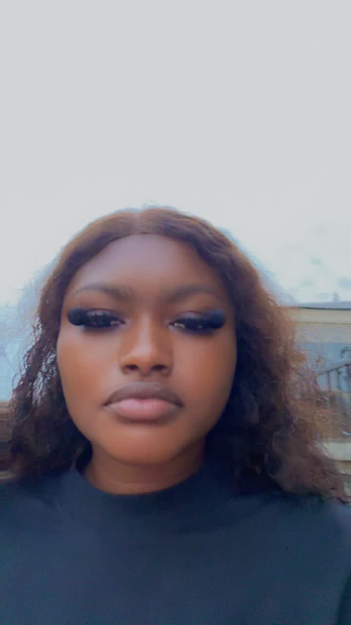 @Baldheadgirl