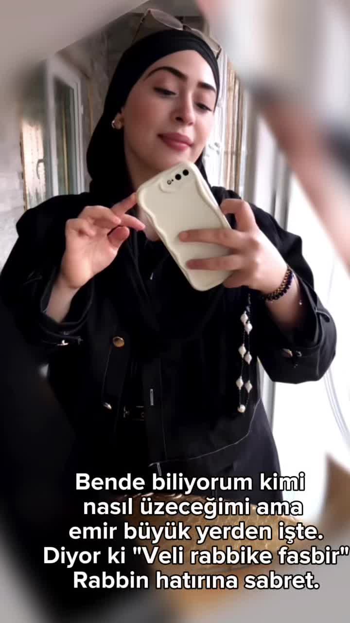 @Emine♐️