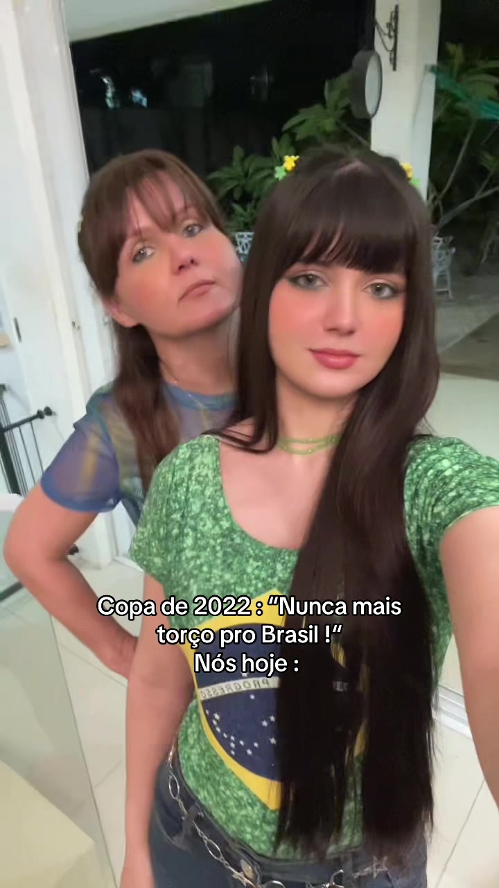 @Livia Cury