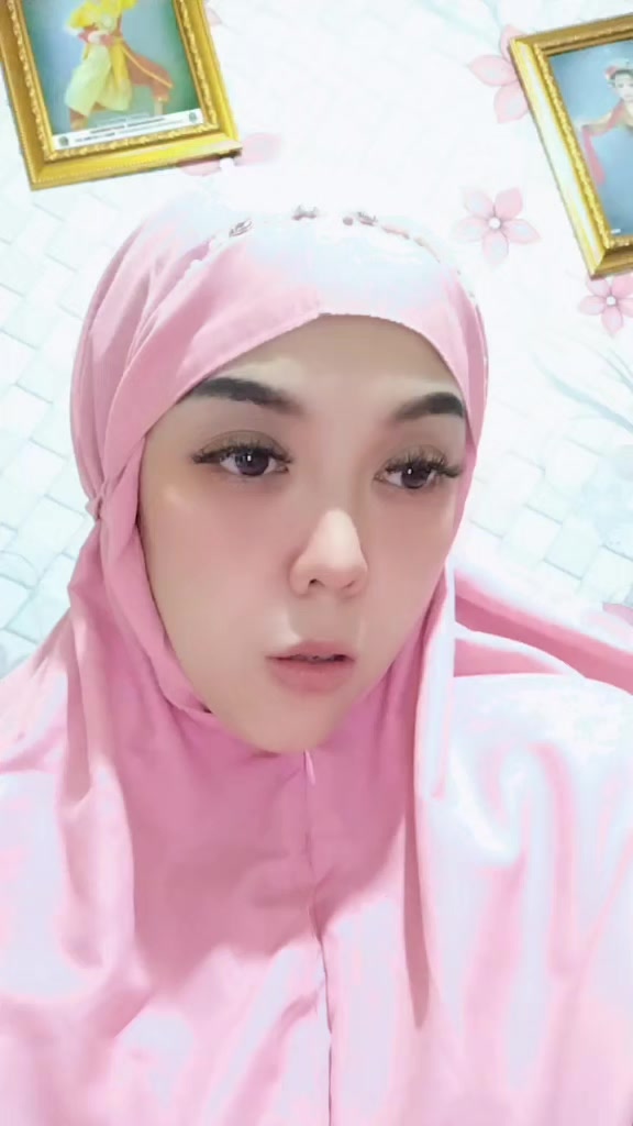 @incess Ayumi