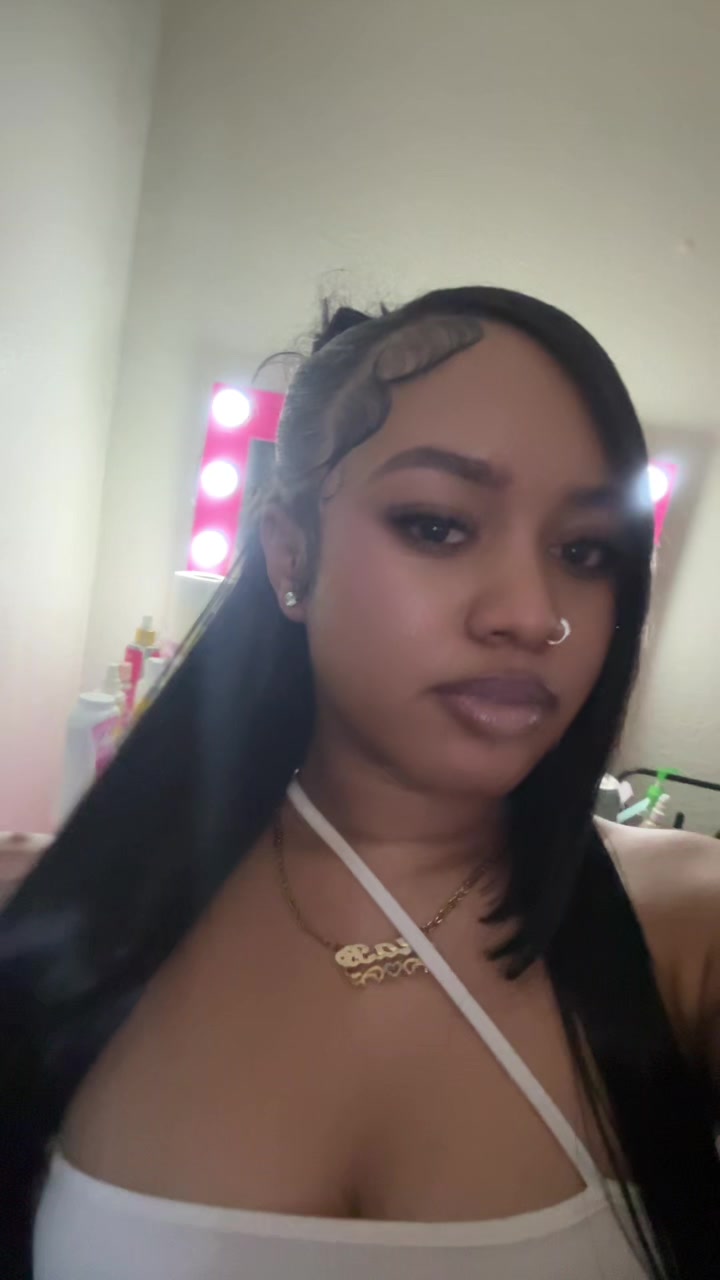 @Lia B💋